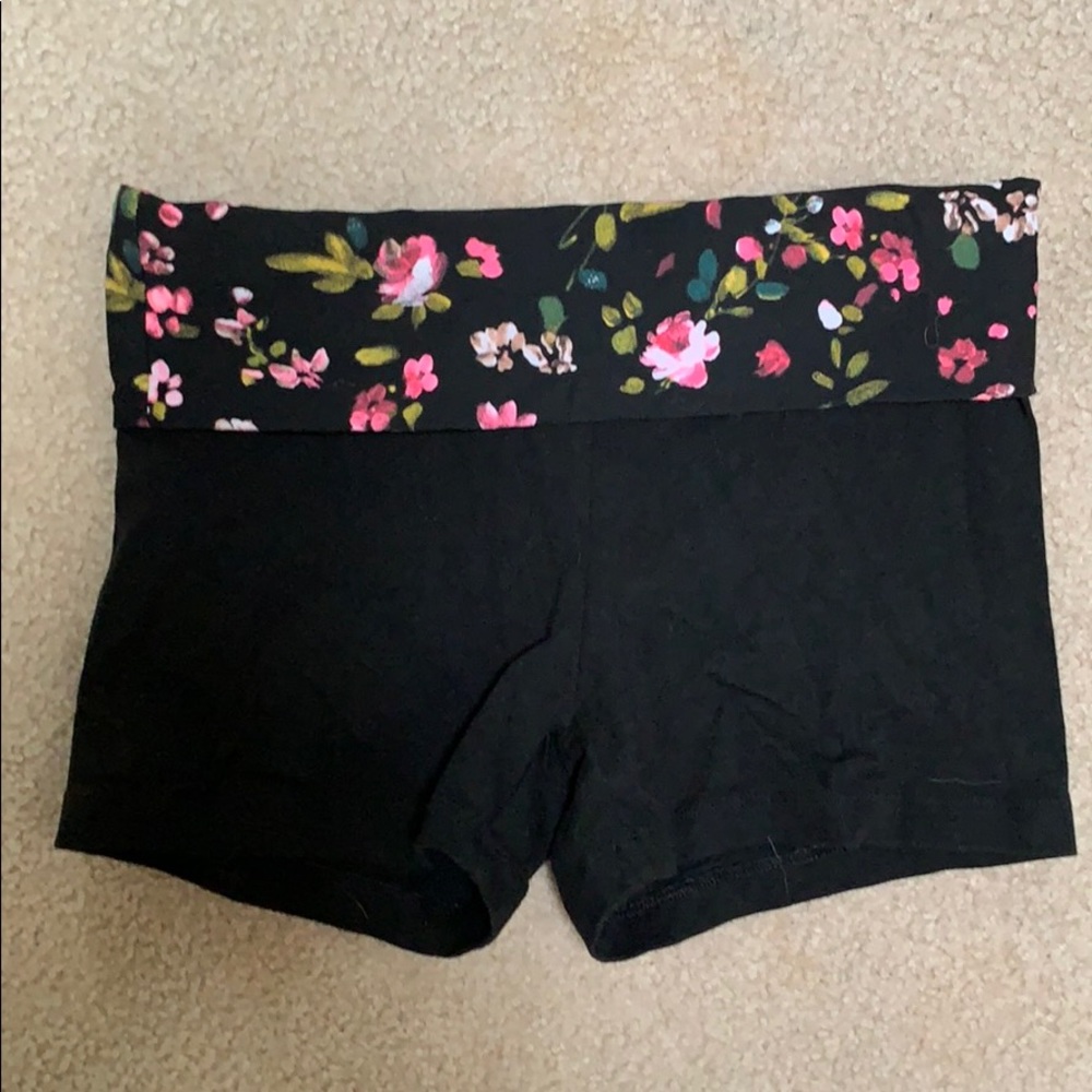 VS yoga shorts- size S- worn once